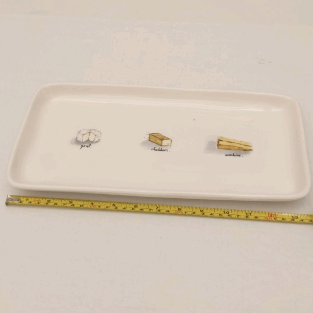 New Rae Dunn serving plate